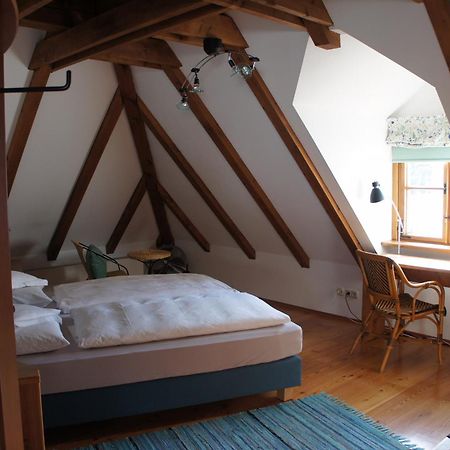 Hotel Schwarzer Adler Erlangen Oda fotoğraf